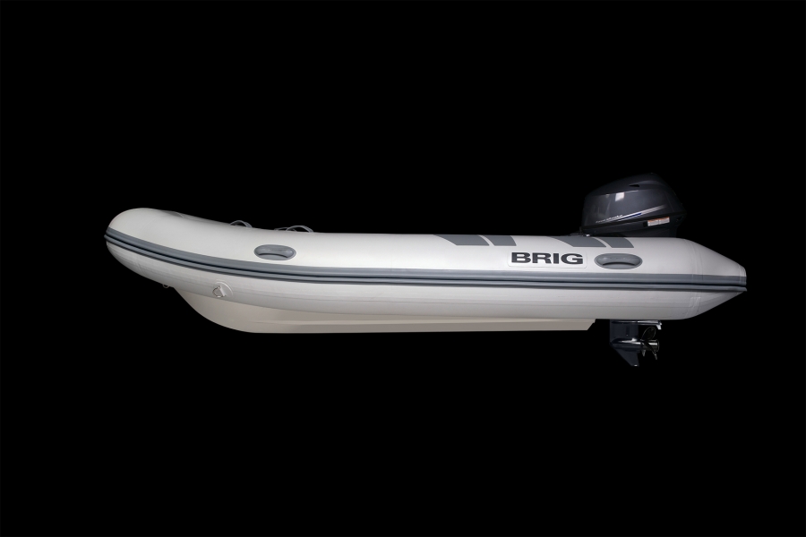 Лодка BRIG Falcon F400