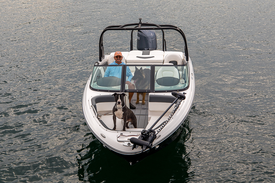 Chaparral 21 SSI OB Ski & Fish