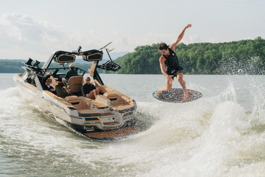 MasterCraft XSTAR 23