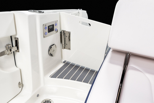 Chaparral 300 OSX