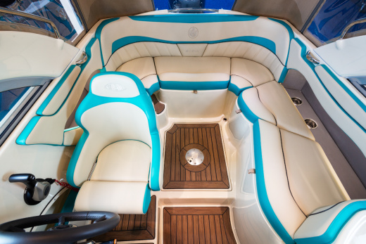 КАТЕР ENIGMA 590 HT (БИРЮЗОВЫЙ) С МОТОРОМ YAMAHA 150