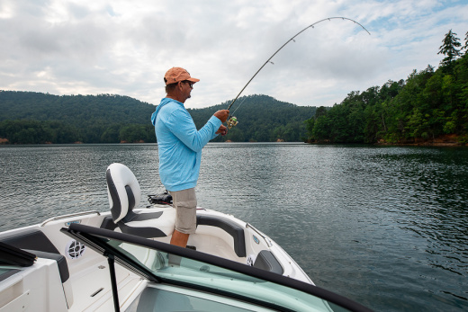 Chaparral 21 SSI OB Ski & Fish