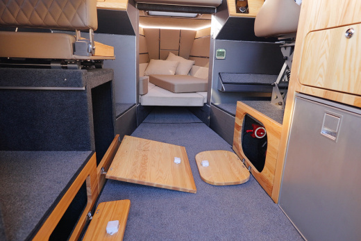 Swift Chaser 800