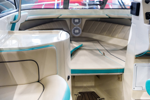КАТЕР ENIGMA 590 HT (БИРЮЗОВЫЙ) С МОТОРОМ YAMAHA 150