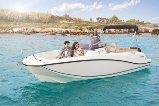 QUICKSILVER ACTIV 675 OPEN